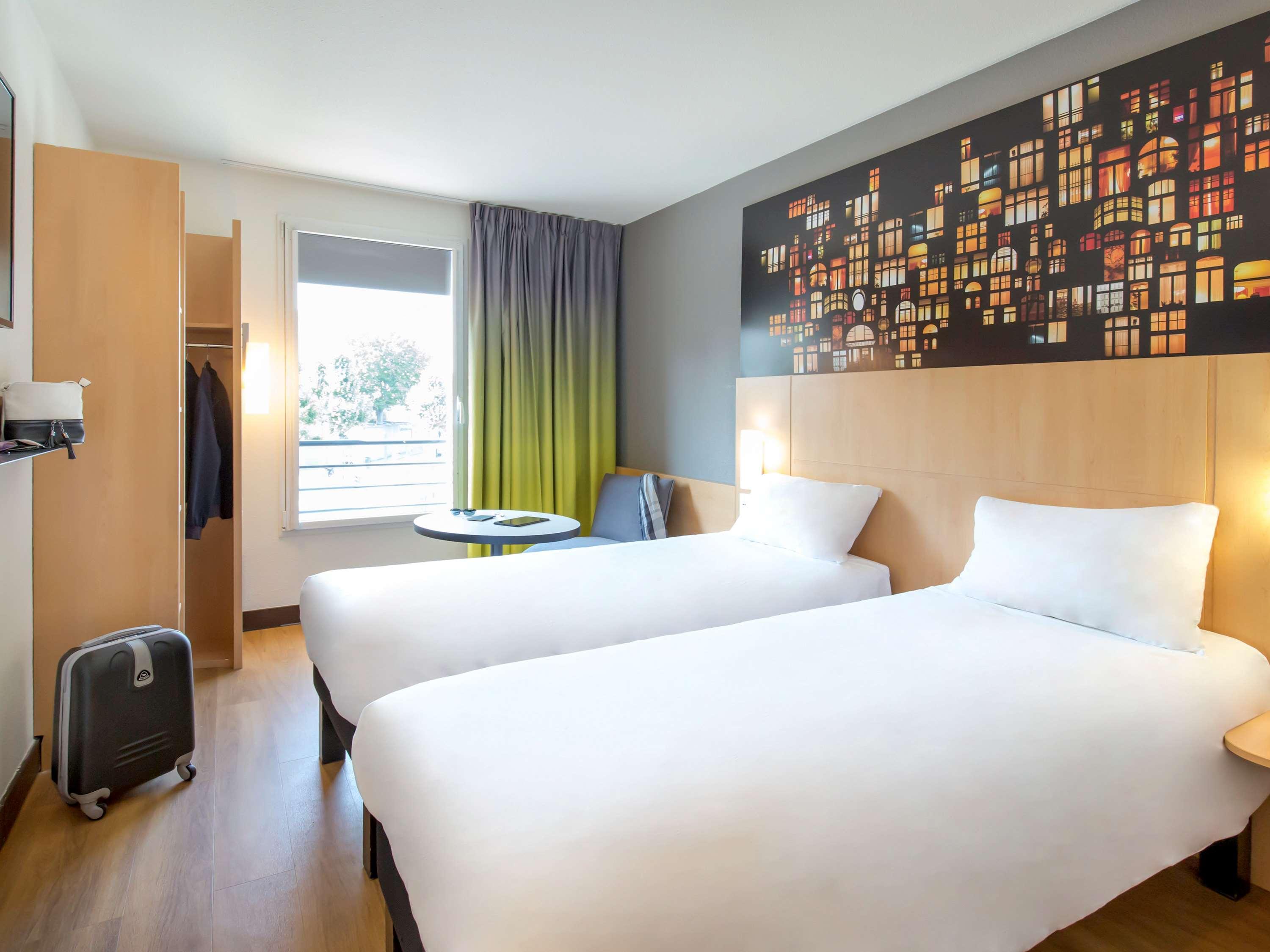Ibis Lyon Sud Vienne Saint-Louis Hotel Exterior photo